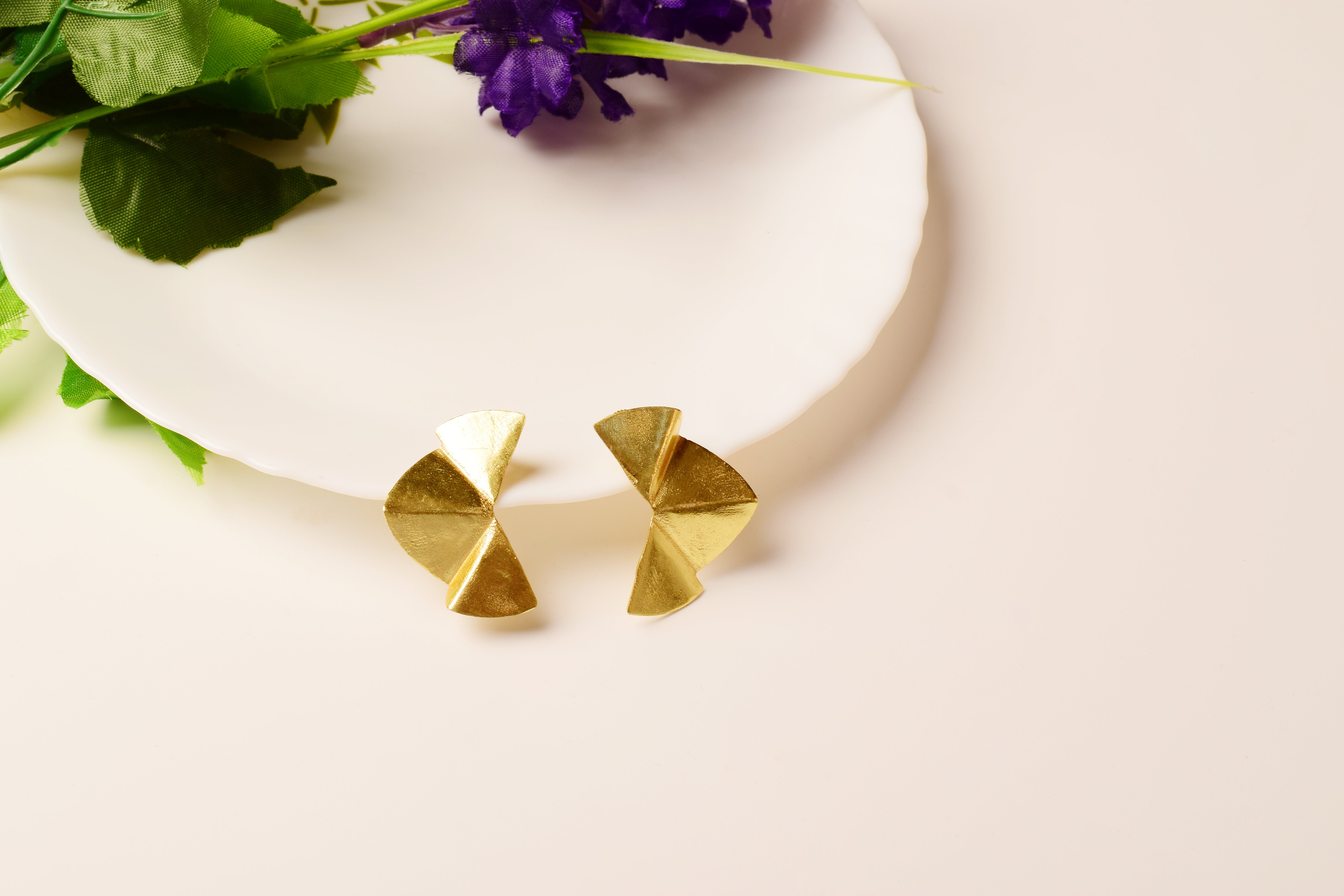 Aurelia Fold Studs