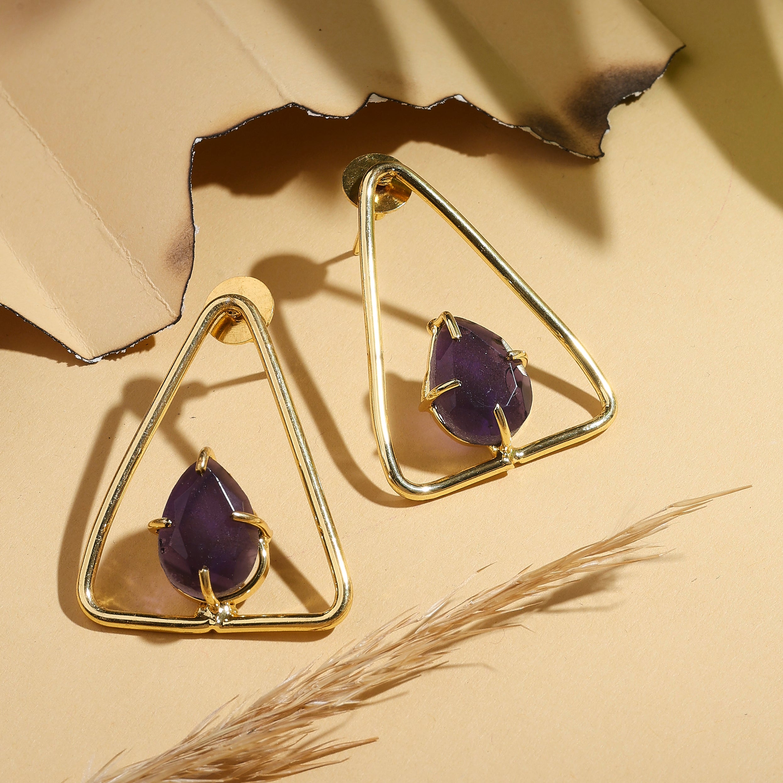 💜 Amethyst Prism Earrings