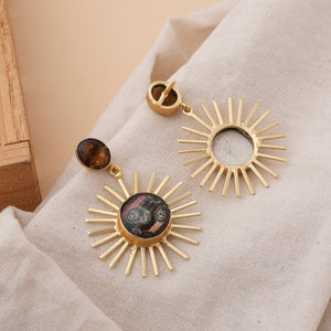 Brown Shimmering Glass Creations Brown Shimmering Glass Creations