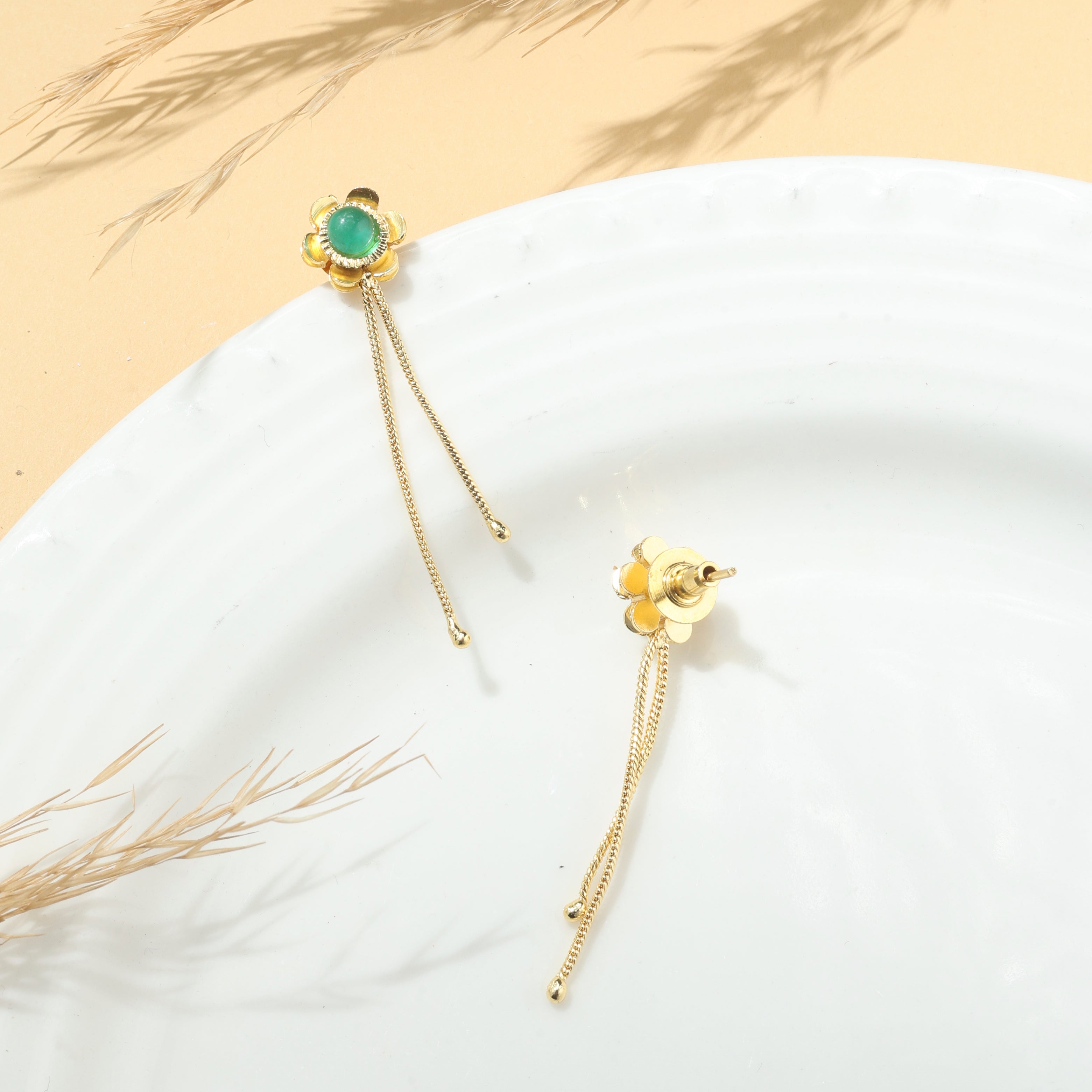Green Flower Spark Earrings