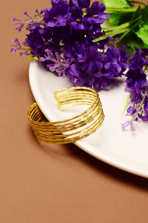 The Ripple Aura Cuff