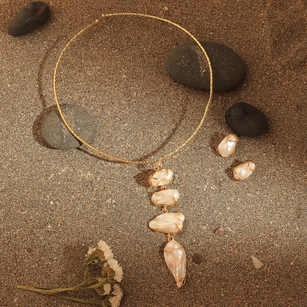 Pearl Essence Choker Set