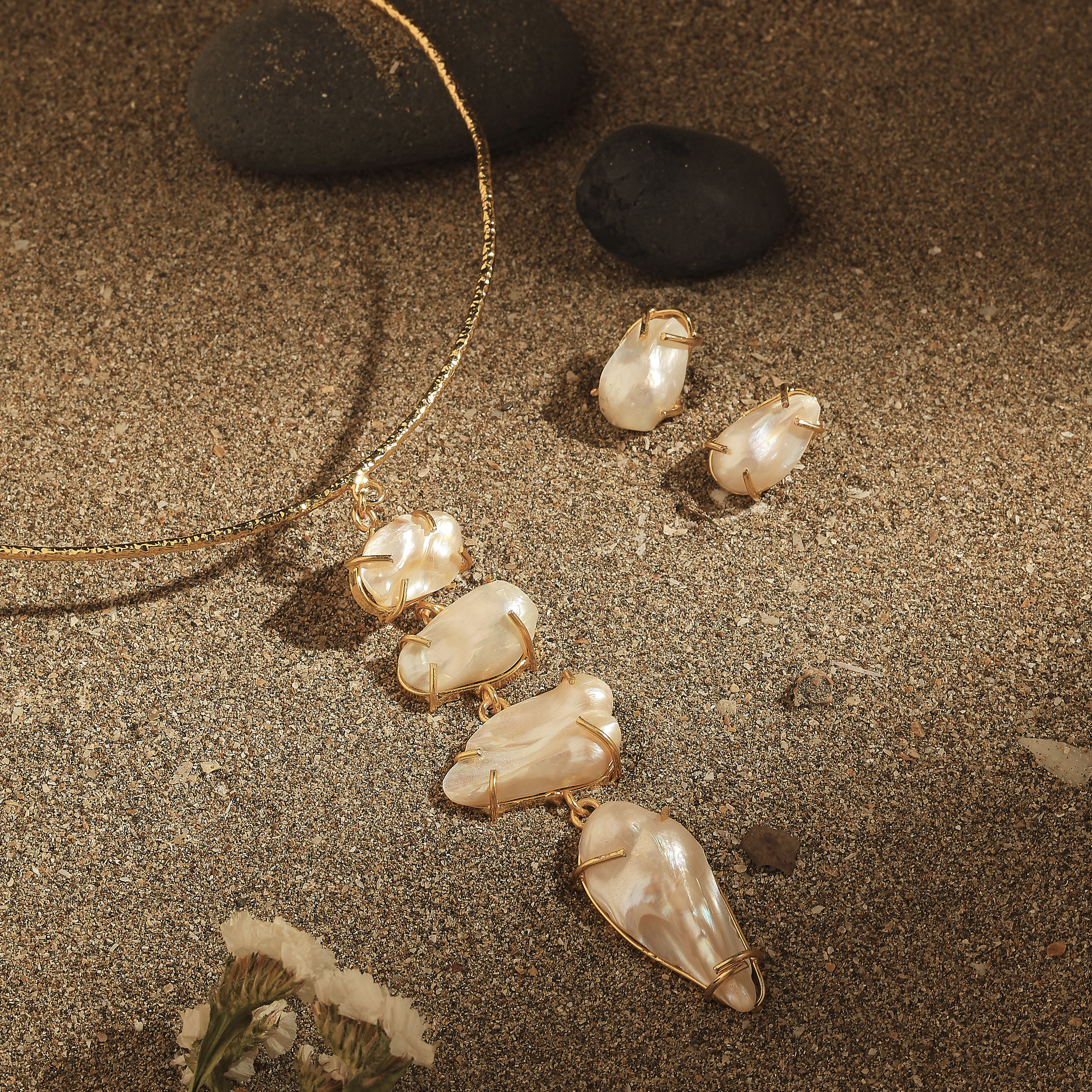 Pearl Essence Choker Set