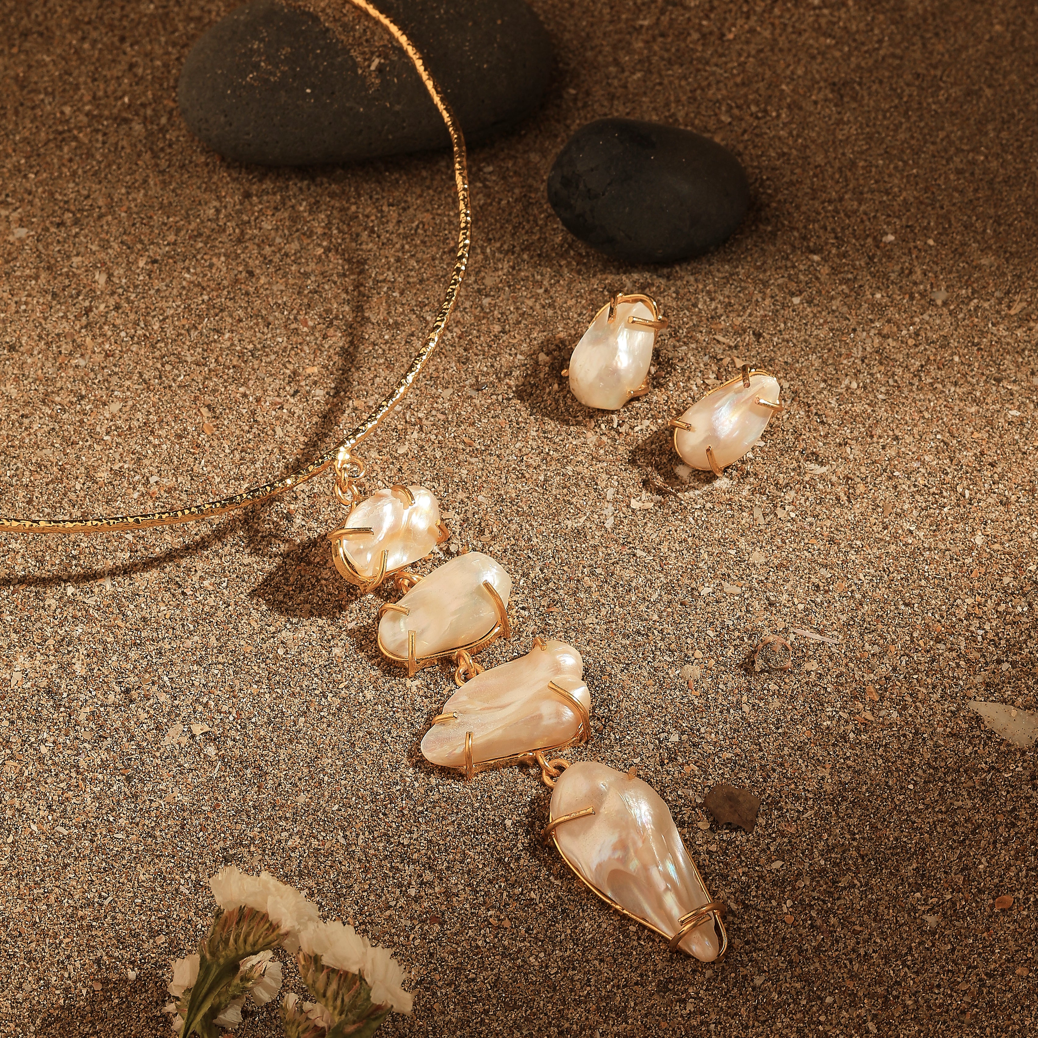 Pearl Essence Choker Set