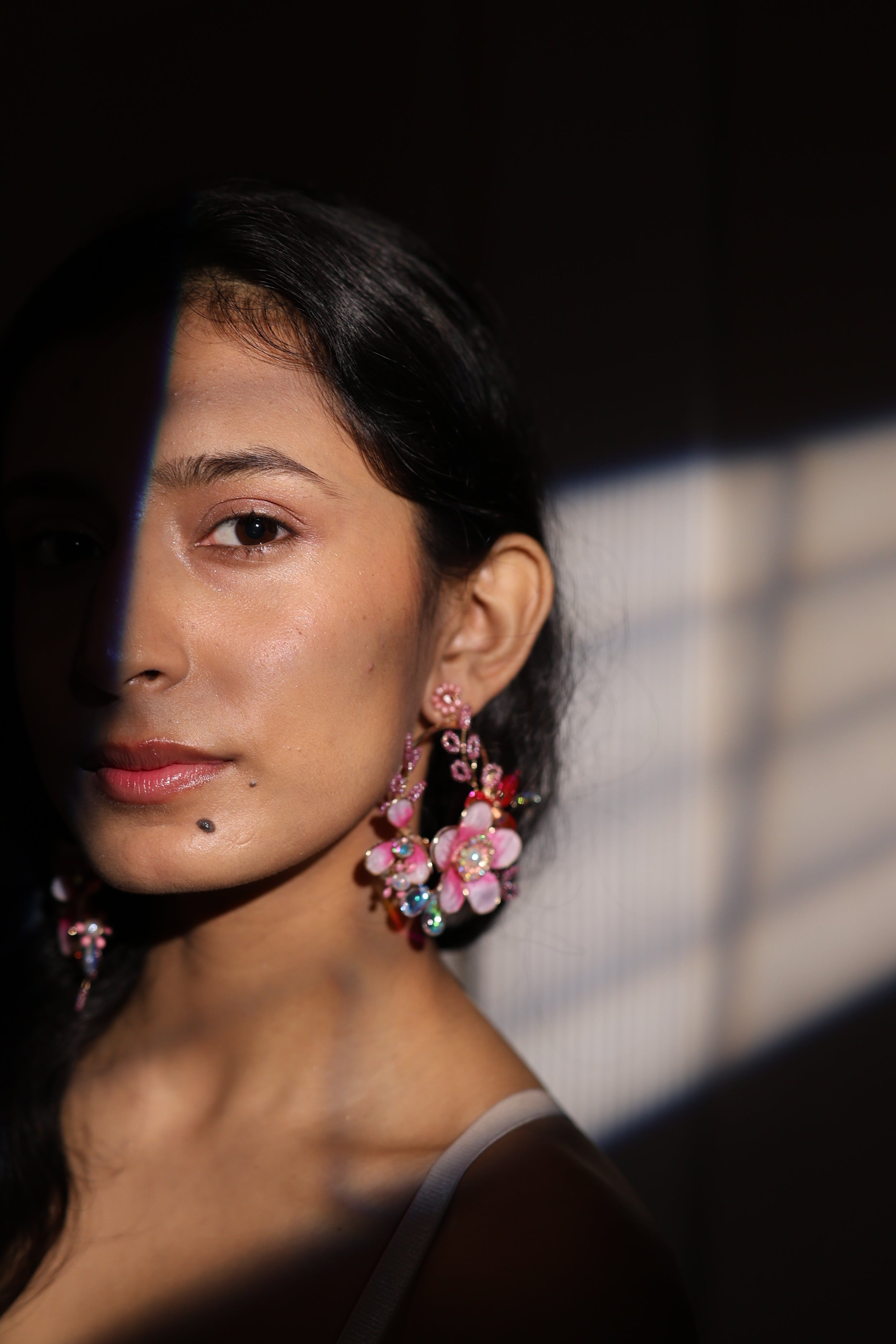 Blossom Aura Earrings – Pink Edition 🌸✨