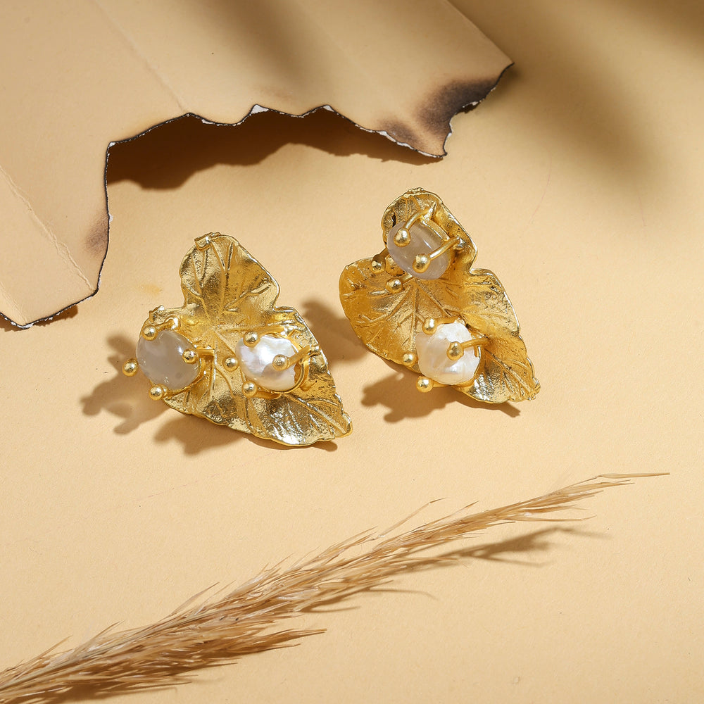 Aarohi Leaf Earrings