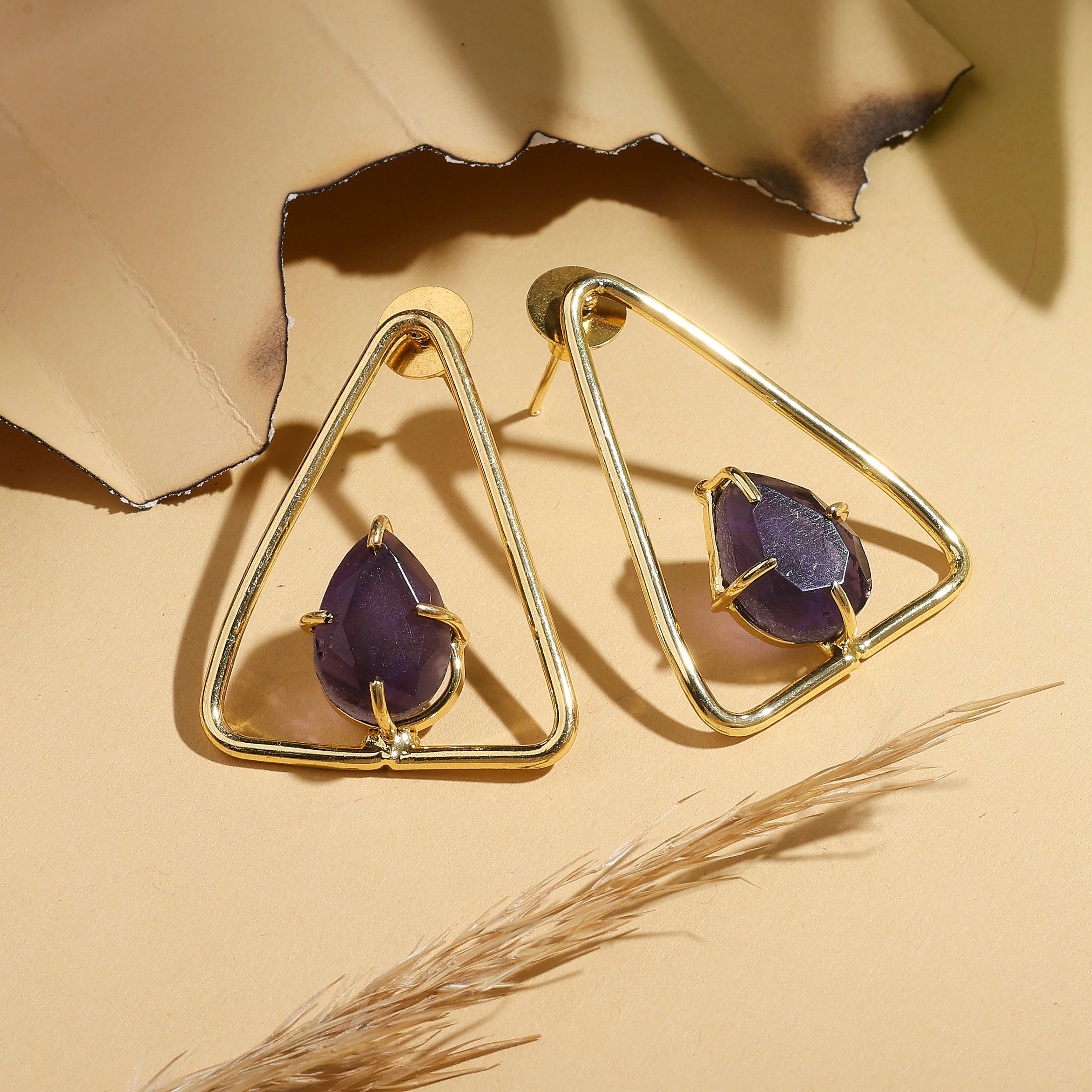 💜 Amethyst Prism Earrings