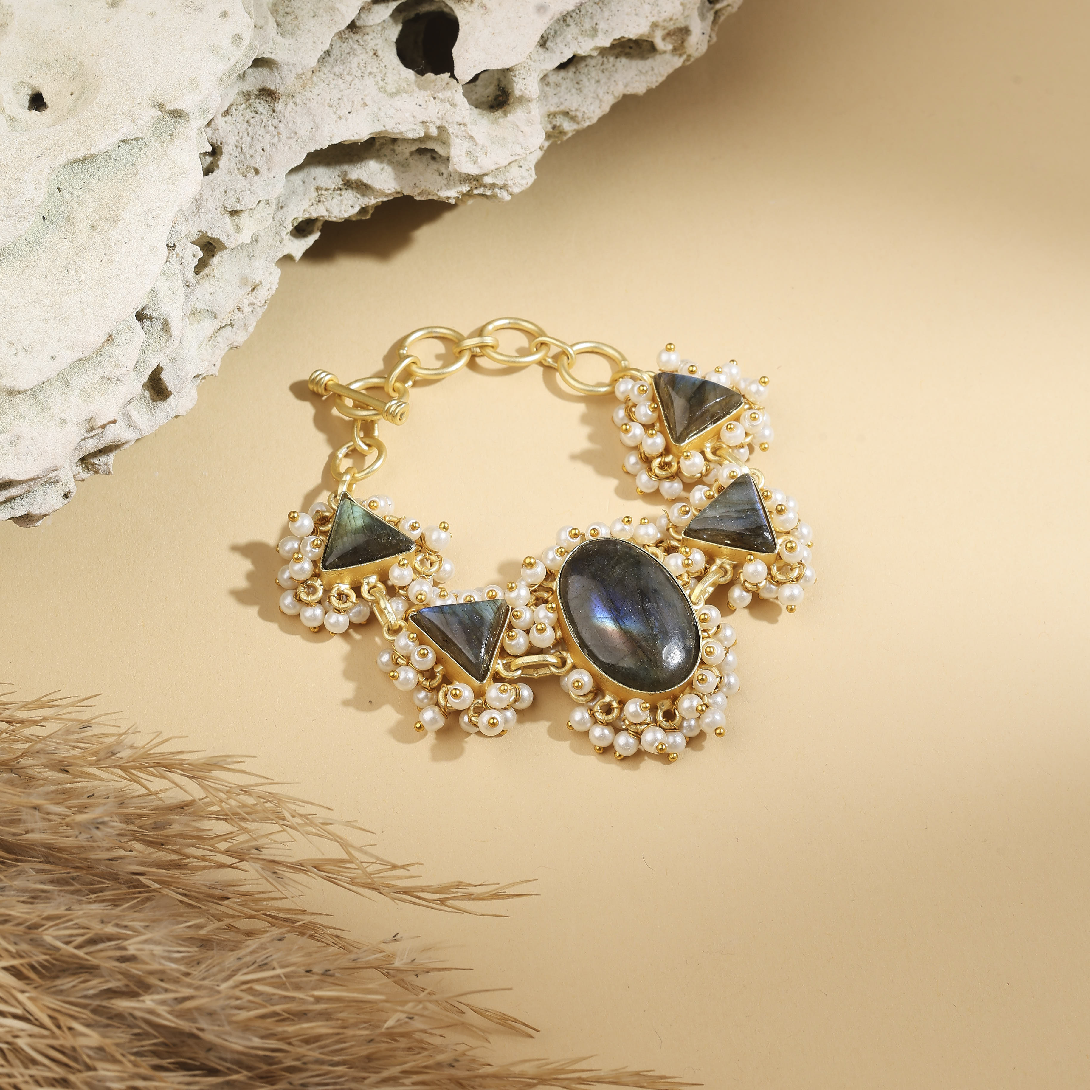 Labradorite Radiance Bracelet