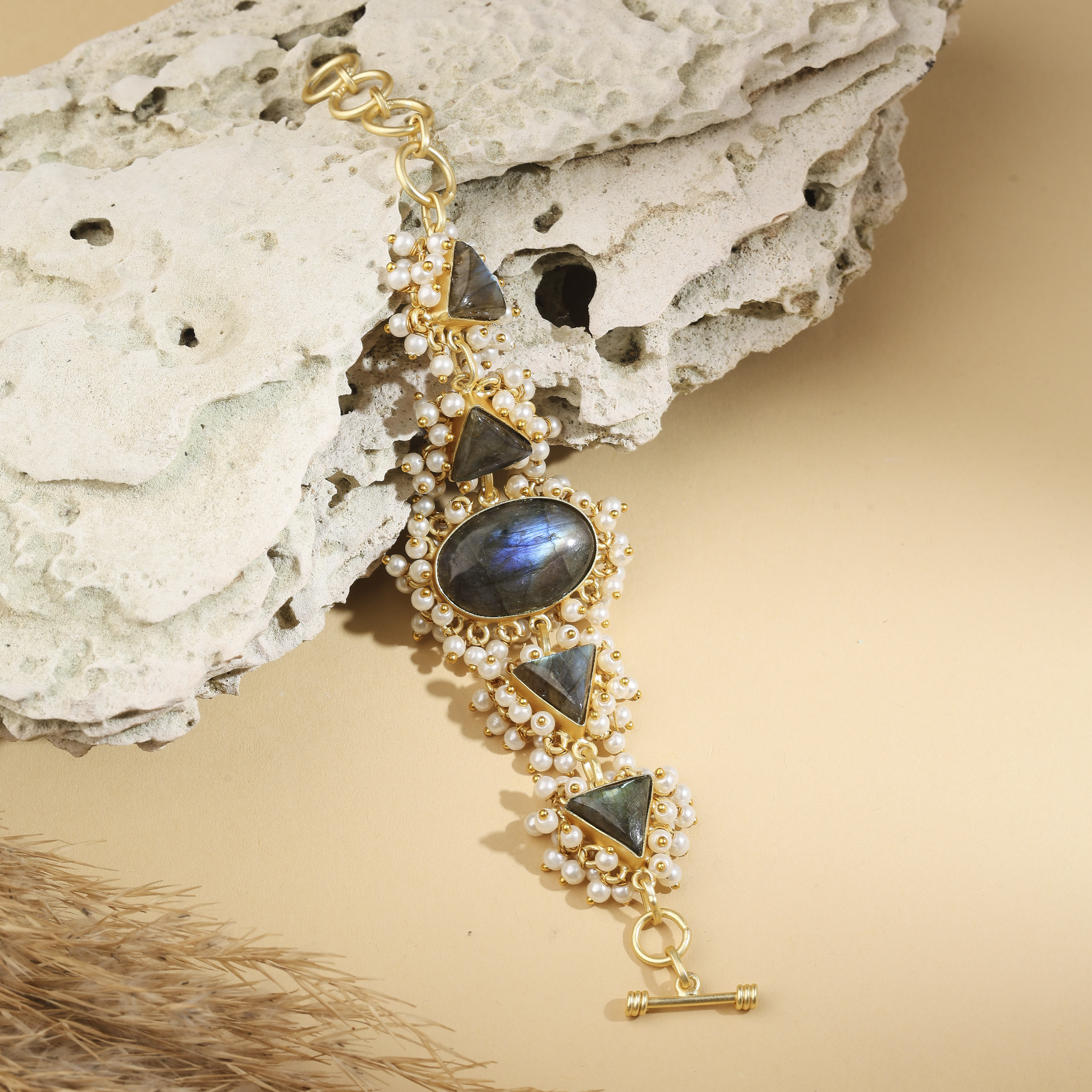 Labradorite Radiance Bracelet