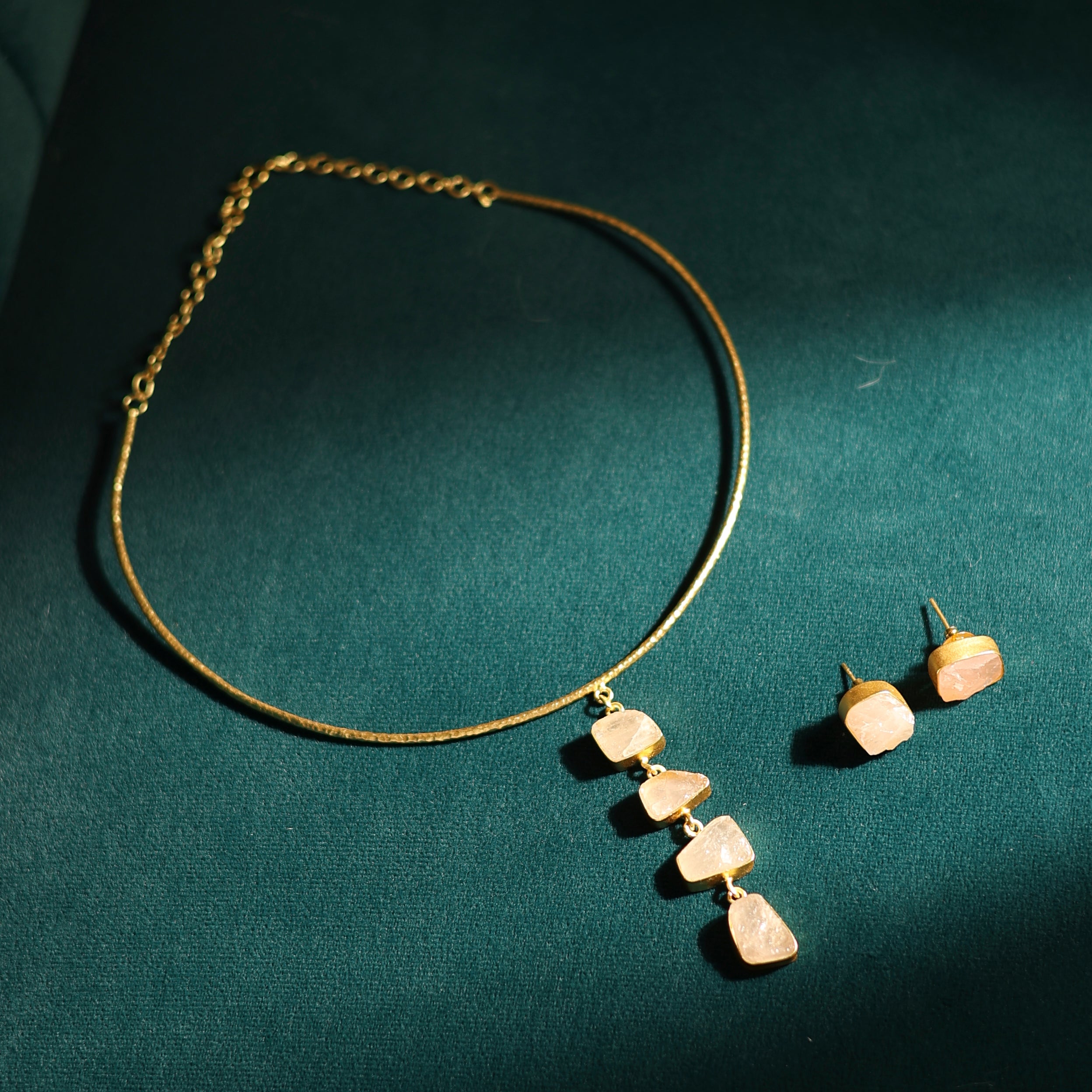 Ivory Story Collar Necklace Set — Rose Quartz