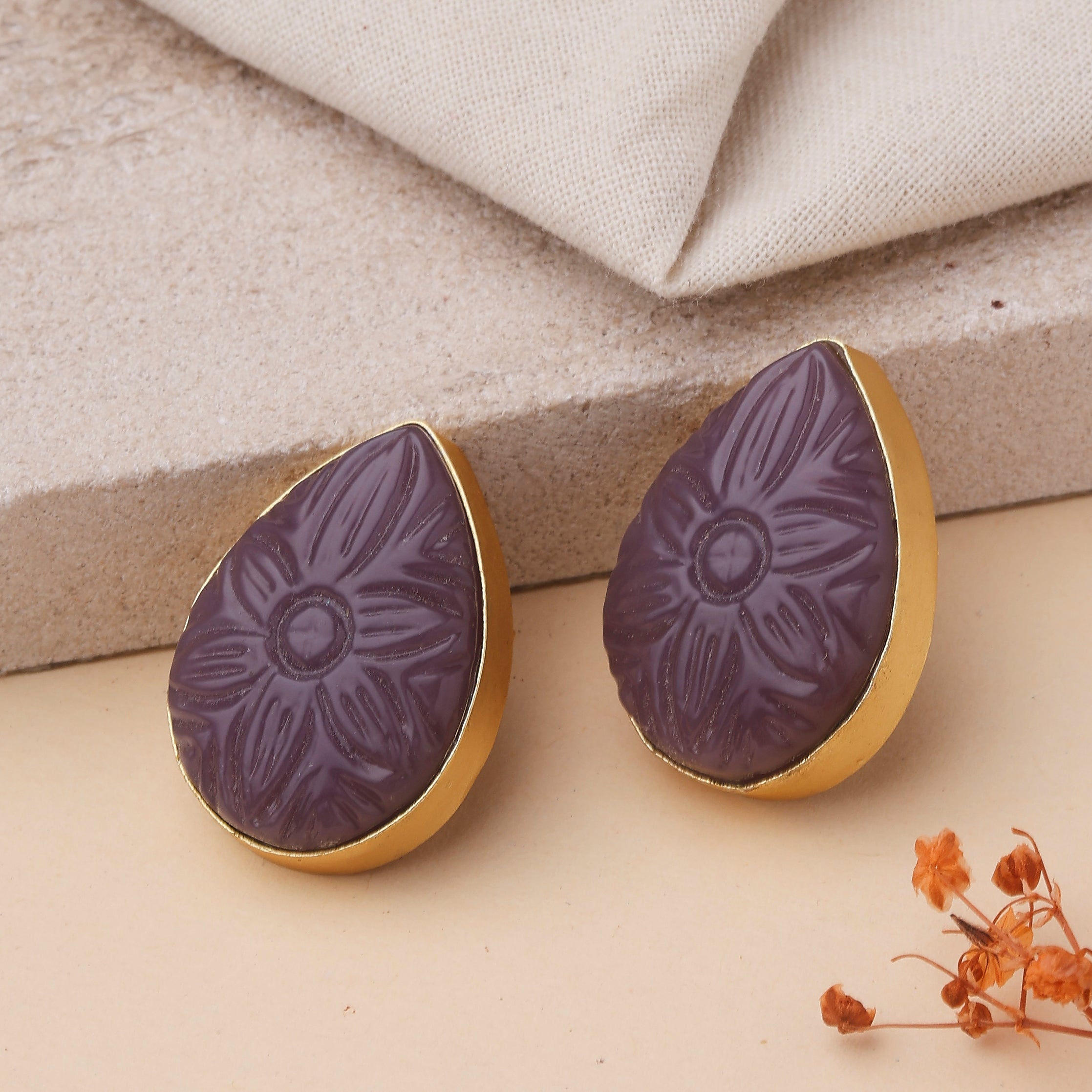 Purple Carved Stone Necklace Set