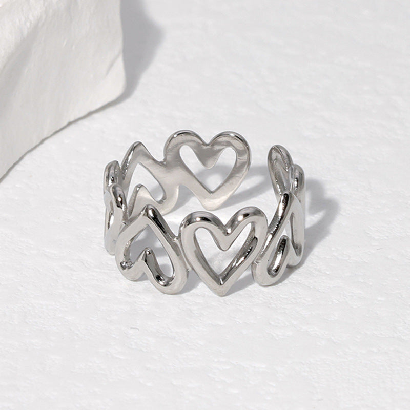 Endless Hearts Ring – Silver Finish