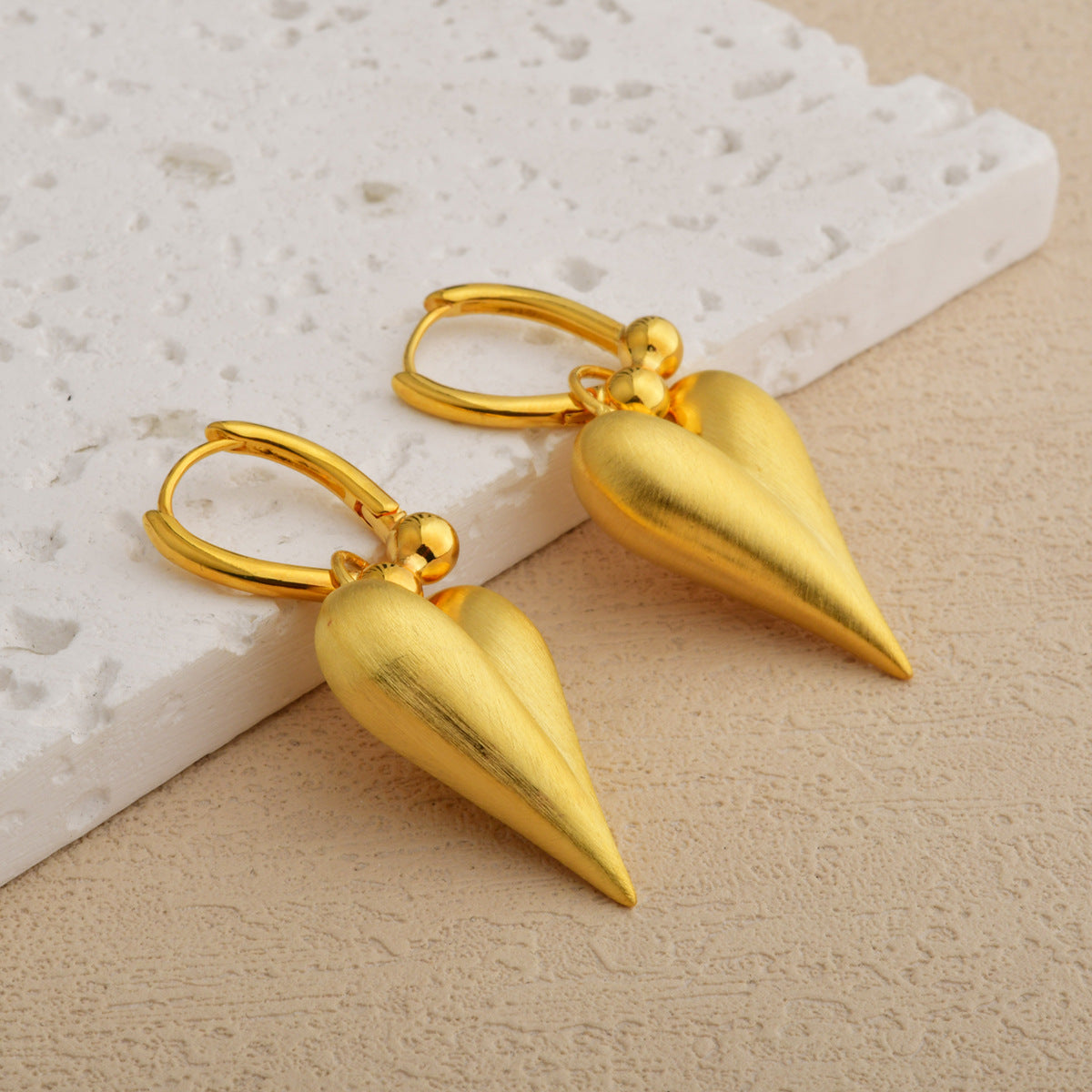 ✨ Golden Heart Drop Earring