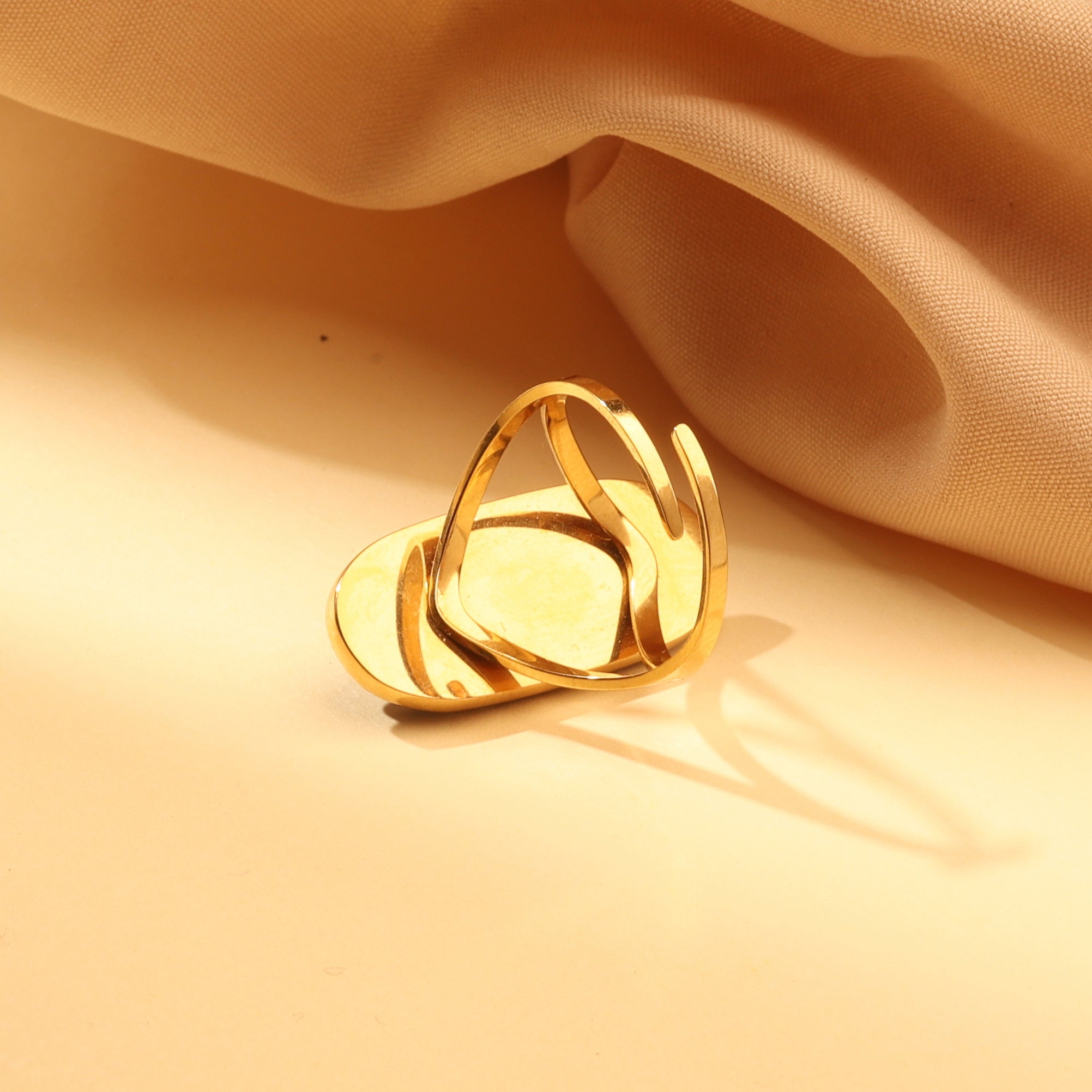 Midnight Sovereign Ring