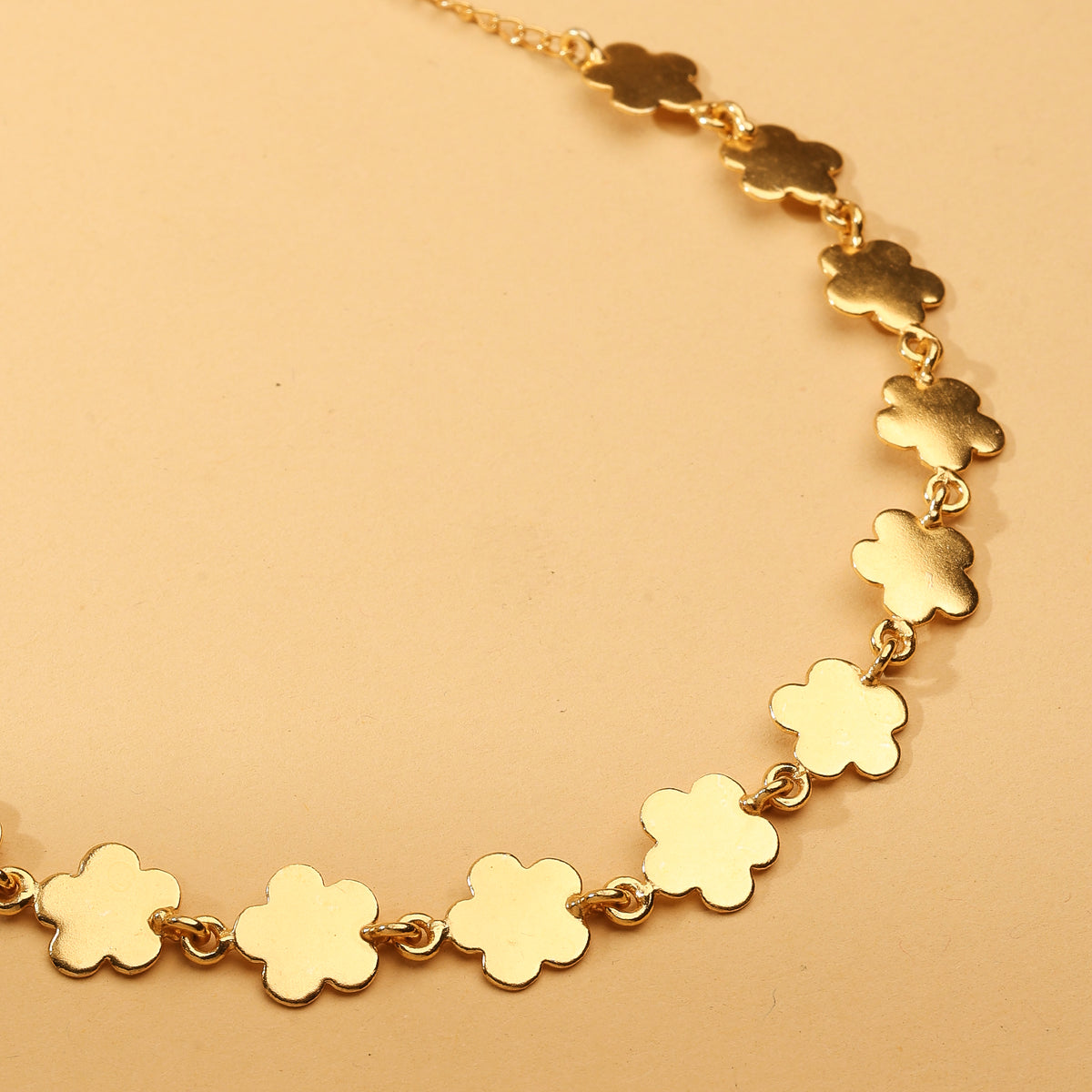 Golden Bloom Necklace Set